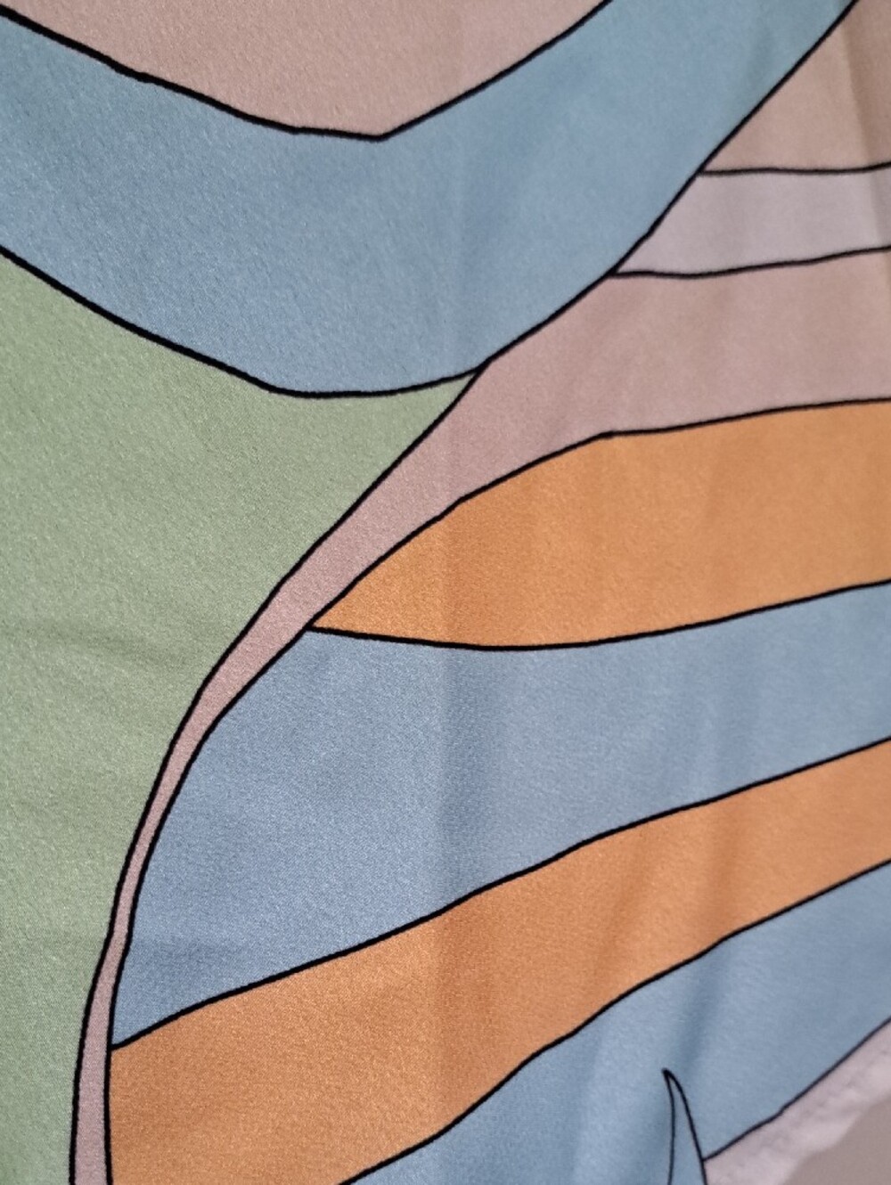 Tie-Back Halter Top & Short SET in Pastel Wave Print - Picture 4 of 6